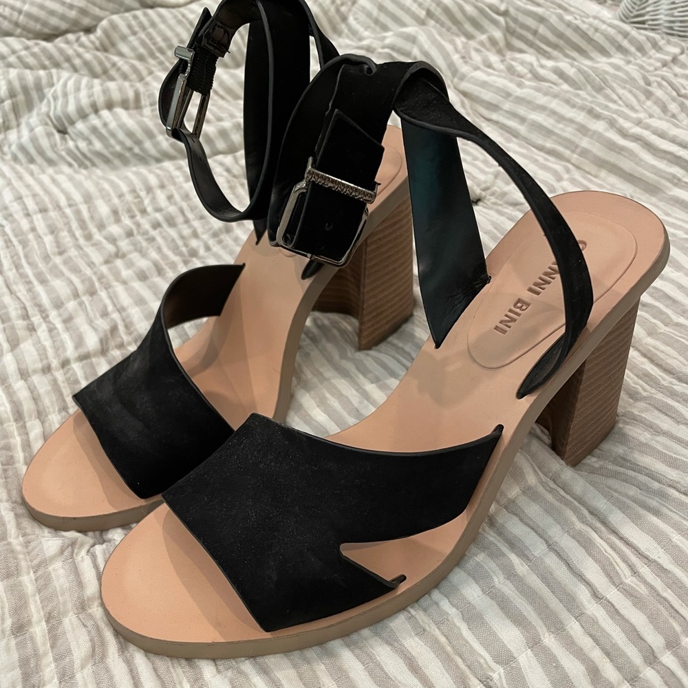 NEW Gianni Bini Block Heel Black Shoes - 7.5